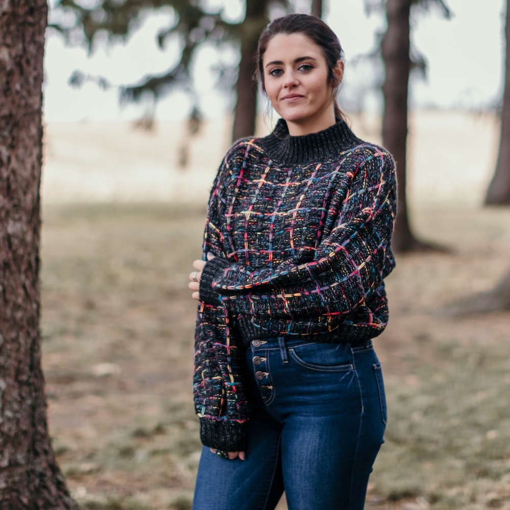Black cropped sweater